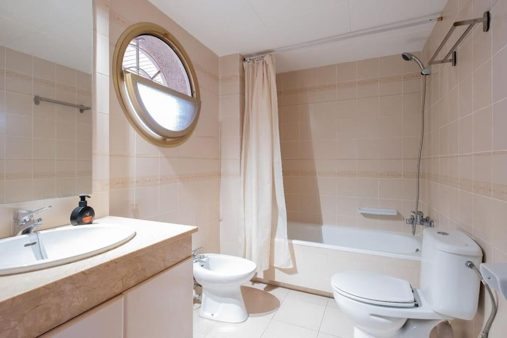 Apartamento En Salou Con 3 Piscinas Junto A Port Aventura Exteriör bild
