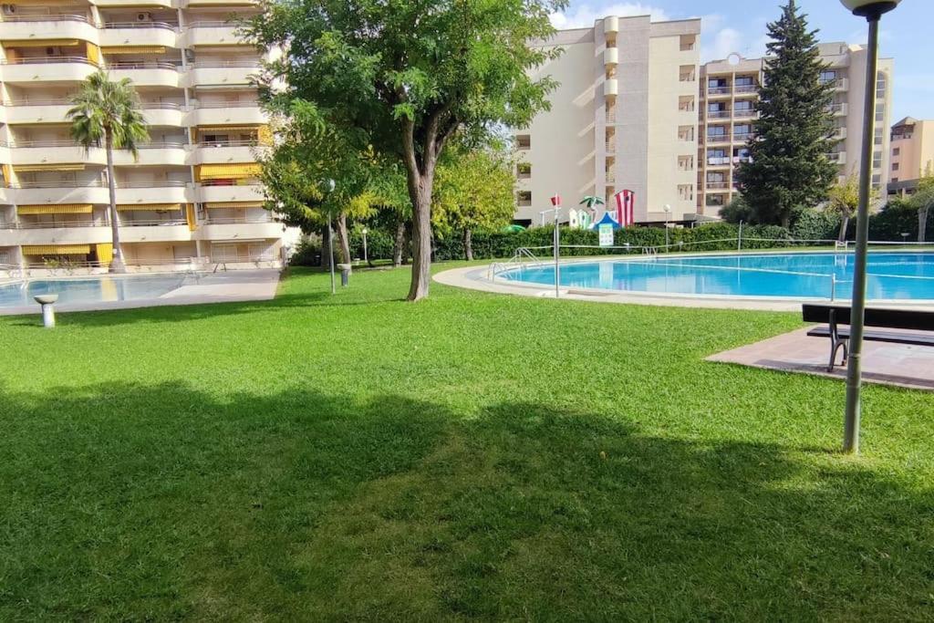Apartamento En Salou Con 3 Piscinas Junto A Port Aventura Exteriör bild